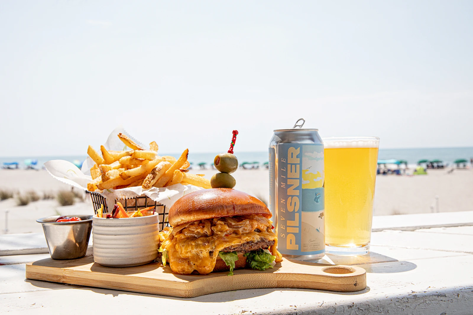 Beachside Burgers & Bar